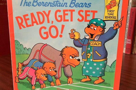 Why do so many people think the Fruit of the Loom logo had a cornucopia?